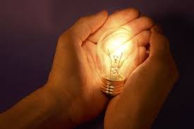 hands-with-bulb